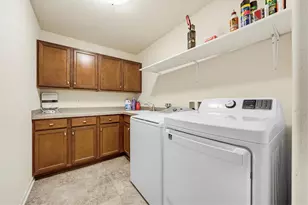 11034 W Bradley Rd, Milwaukee, WI 53224 - Photo 25