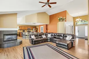 11034 W Bradley Rd, Milwaukee, WI 53224 - Photo 9
