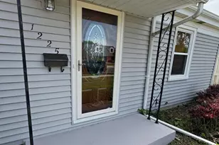 1225 Lombard Ave, Racine, WI 53402 - Photo 1