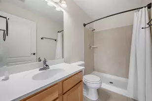9301 Cobblestone Way, Franklin, WI 53132 - Photo 15