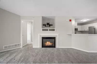 9301  Cobblestone Way #H, Franklin, WI 53132 - Photo 5