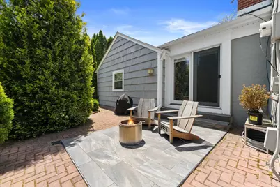 9060 N Meadowlark Ln, Bayside, WI 53217 - Photo 33
