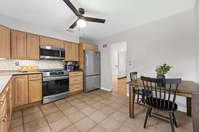 9060 N Meadowlark Ln, Bayside, WI 53217 - Photo 13