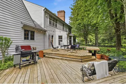 304  Fieldstone Rd, Delafield, WI 53018 - Photo 43
