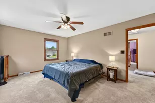 62 E Prospect Ct, Hartford, WI 53027 - Photo 31