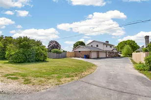 8 Steeplechase Dr, Racine, WI 53402 - Photo 35