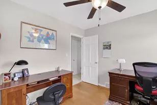8 Steeplechase Dr, Racine, WI 53402 - Photo 21