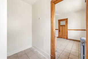 117 W Concordia Ave, Milwaukee, WI 53212 - Photo 9