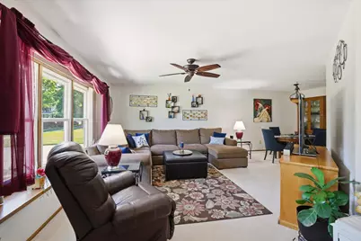 2401  Pendleton Pl, Waukesha, WI 53188 - Photo 5