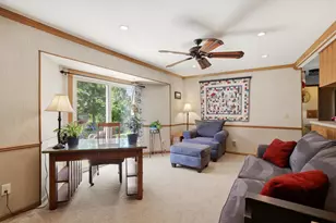 2401 Pendleton Pl, Waukesha, WI 53188 - Photo 9