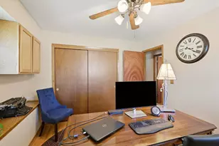 2401 Pendleton Pl, Waukesha, WI 53188 - Photo 17
