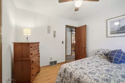 2401  Pendleton Pl, Waukesha, WI 53188 - Photo 19