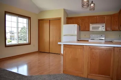 803  Cheyenne Ave #Unit E, Grafton, WI 53024 - Photo 13