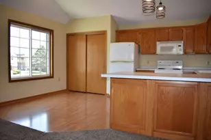803 Cheyenne Ave, Grafton, WI 53024 - Photo 13