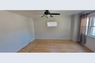 5817 W Vliet St #5819, Milwaukee, WI 53208 - Photo 3