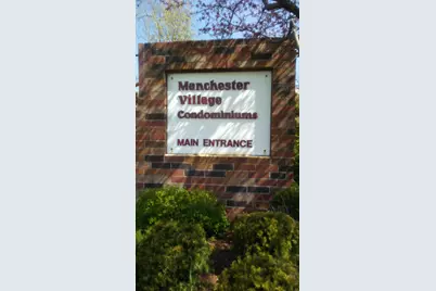 2420 W Good Hope Rd #37, Glendale, WI 53209 - Photo 9