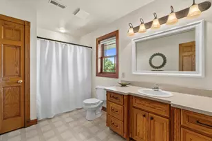 9574 S Fairway Circle, Franklin, WI 53132 - Photo 37