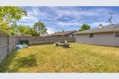 1523 N 23rd St #1525, Sheboygan, WI 53081 - Photo 13