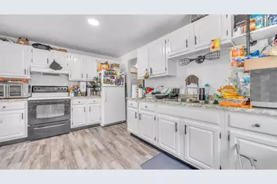 1523 N 23rd St #1525, Sheboygan, WI 53081 - Photo 3