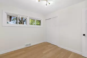8570 W Lancaster Ave, Milwaukee, WI 53225 - Photo 17