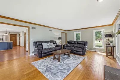 112 N Meadowside Ct, Summit, WI 53066 - Photo 17