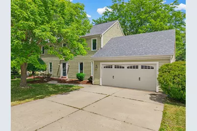 112 N Meadowside Ct, Summit, WI 53066 - Photo 1