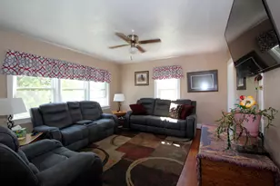 S106W17518 Muskego Dam Dr, Muskego, WI 53150 - Photo 5
