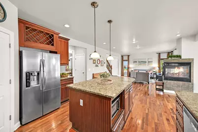 533  Majestic View Ln, Oconomowoc, WI 53066 - Photo 9