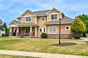 533 Majestic View Ln, Oconomowoc, WI 53066 - Photo 41