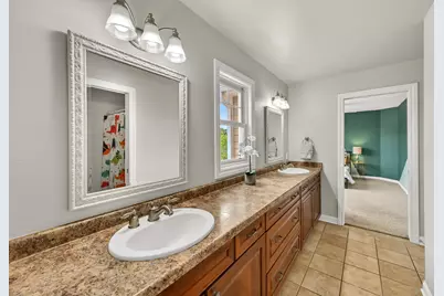 533  Majestic View Ln, Oconomowoc, WI 53066 - Photo 25
