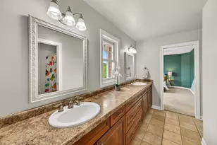 533 Majestic View Ln, Oconomowoc, WI 53066 - Photo 25