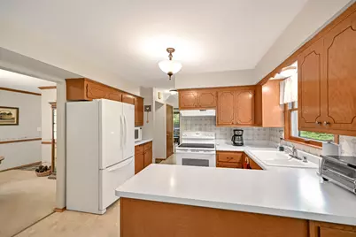 12780  Cardinal Crest Dr, Brookfield, WI 53005 - Photo 3