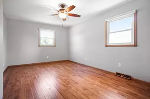 524 Birch Ln, Hartford, WI 53027 - Photo 13
