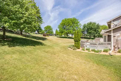 W233N7065  Blacksmith Ct, Sussex, WI 53089 - Photo 37
