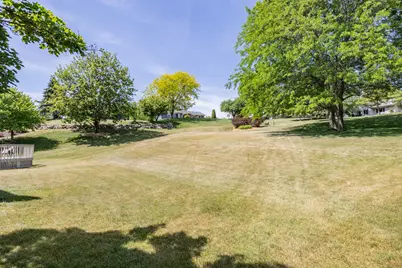 W233N7065  Blacksmith Ct, Sussex, WI 53089 - Photo 39