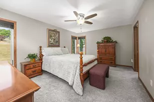 W233N7065 Blacksmith Ct, Sussex, WI 53089 - Photo 15