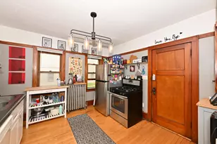 1803 N Arlington Pl, Milwaukee, WI 53202 - Photo 7