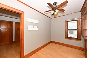 1803 N Arlington Pl, Milwaukee, WI 53202 - Photo 27