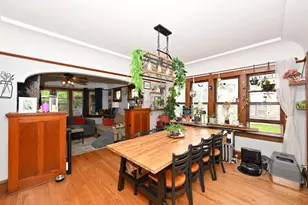 1803 N Arlington Pl, Milwaukee, WI 53202 - Photo 5