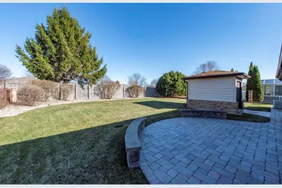 8109  64th Ave, Kenosha, WI 53142 - Photo 35
