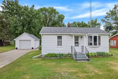 333  19th St, Buffalo City, WI 54622 - Photo 1