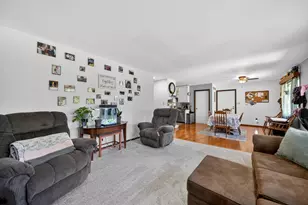 2619 Camelot Blvd, Sheboygan, WI 53081 - Photo 9