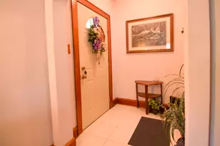 1944 S 72nd St, West Allis, WI 53219 - Photo 9