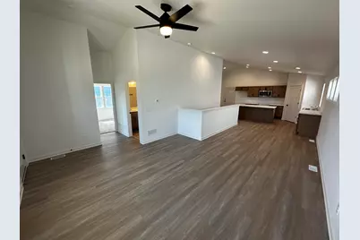 1065  Fairway Ct, Sheboygan Falls, WI 53085 - Photo 7