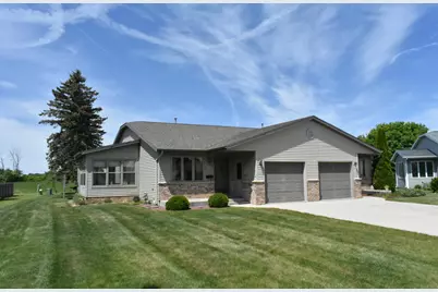 1424  Dutch Ct, Oostburg, WI 53070 - Photo 5