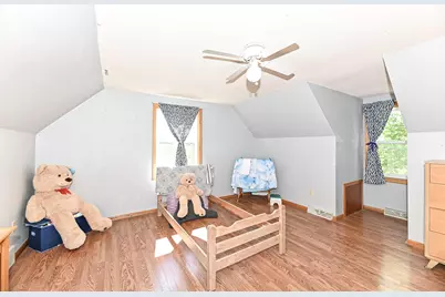 960 E Oakwood Rd, Oak Creek, WI 53154 - Photo 25