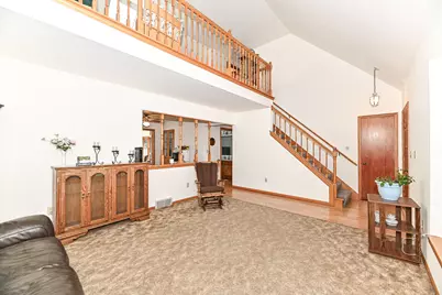 960 E Oakwood Rd, Oak Creek, WI 53154 - Photo 7