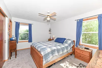 960 E Oakwood Rd, Oak Creek, WI 53154 - Photo 17