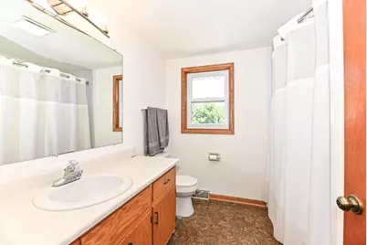 960 E Oakwood Rd, Oak Creek, WI 53154 - Photo 27