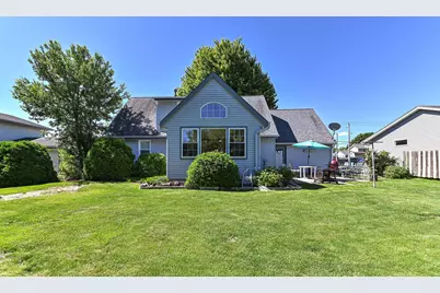 960 E Oakwood Rd, Oak Creek, WI 53154 - Photo 35